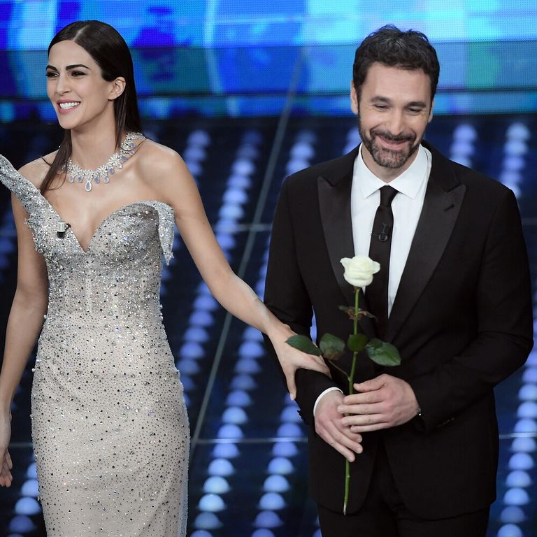 Rocio Munoz Morales e il compagno Raoul Bova (Agf)