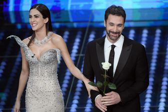 Rocio Munoz Morales e il compagno Raoul Bova (Agf)