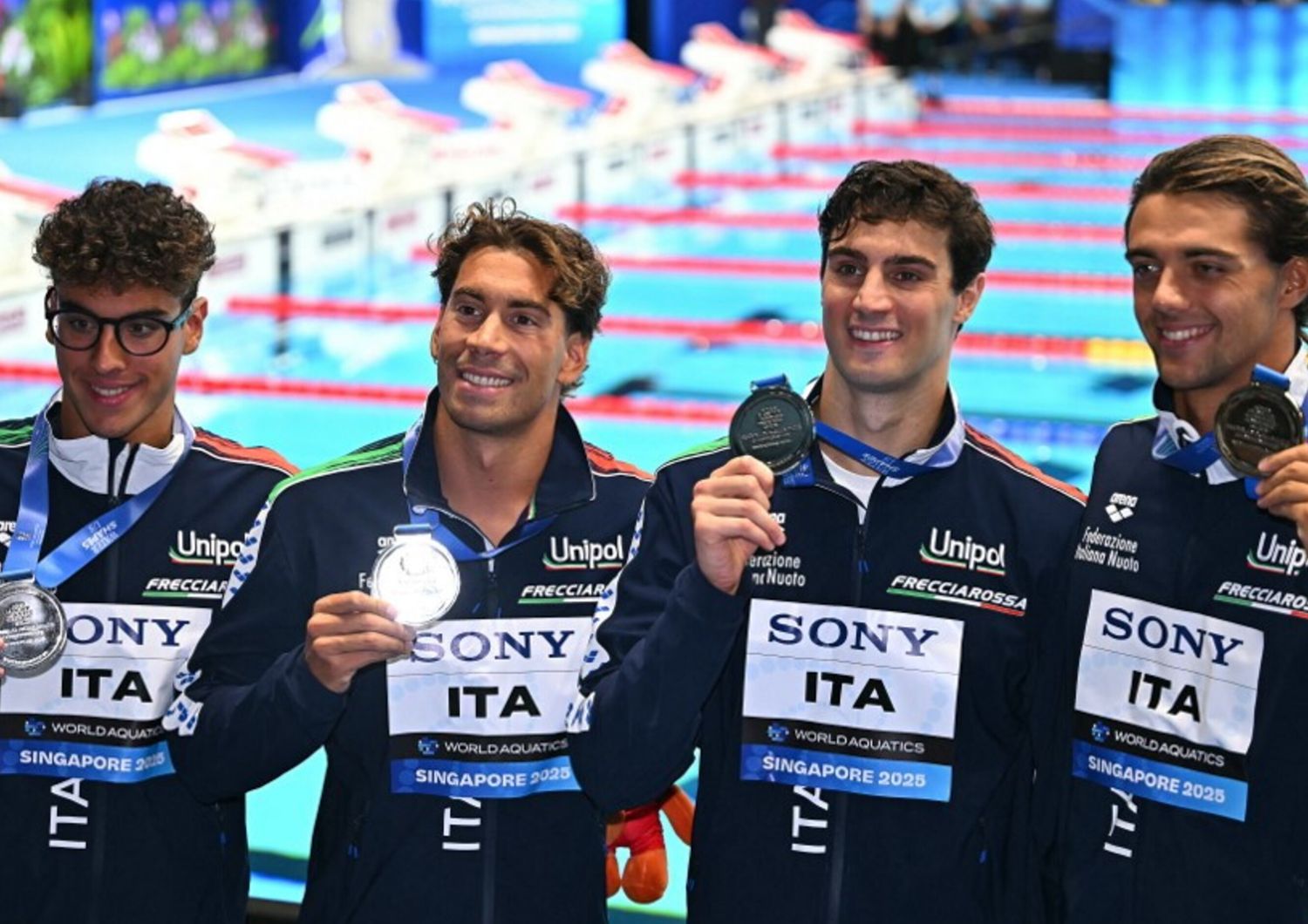 Mondiali nuoto. Italia argento nella 4x100 sl