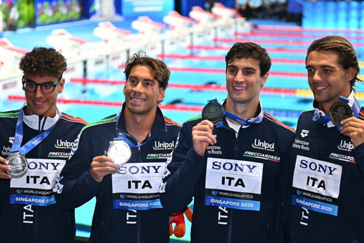 Mondiali nuoto. Italia argento nella 4x100 sl