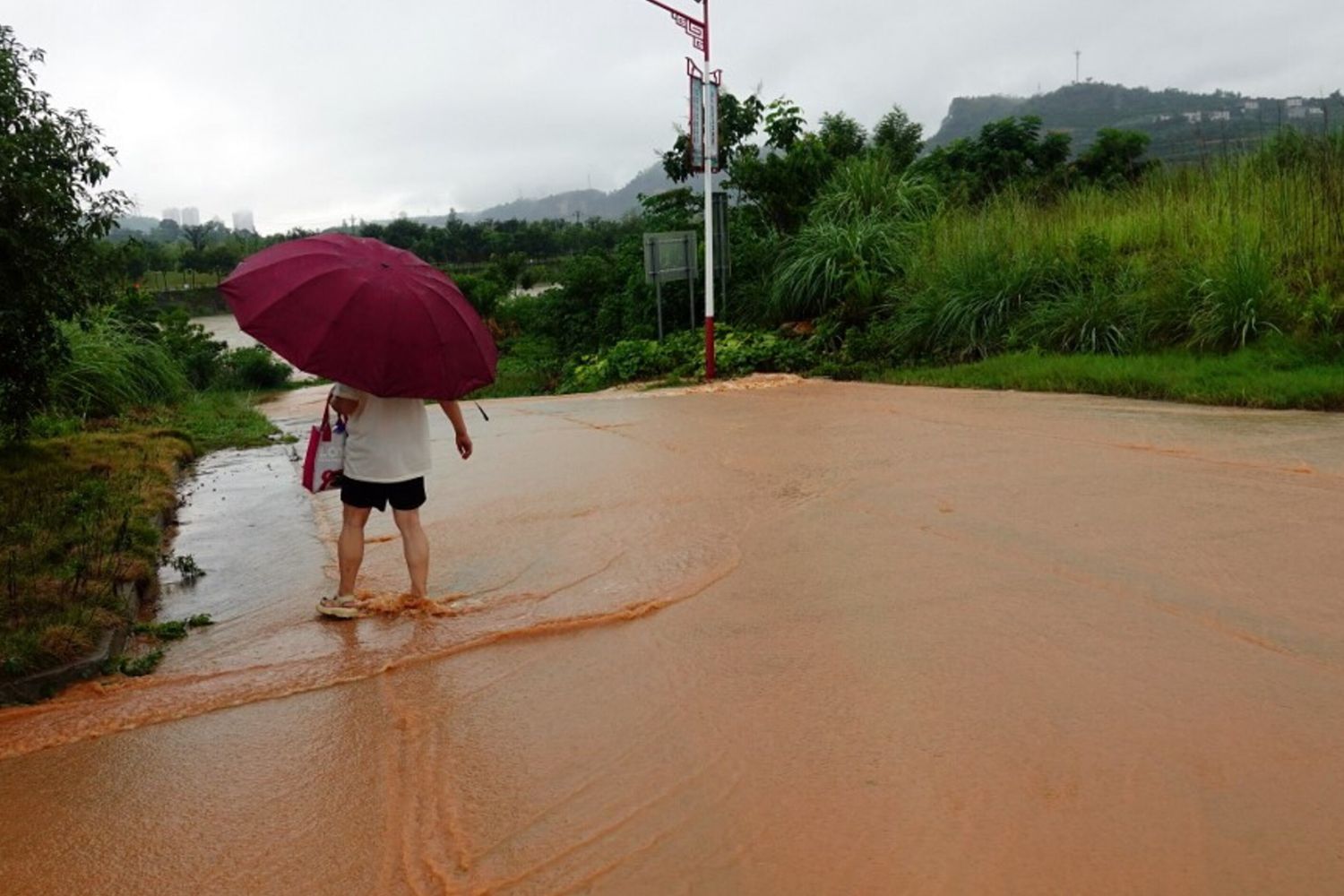 Piogge torrenziali in Cina