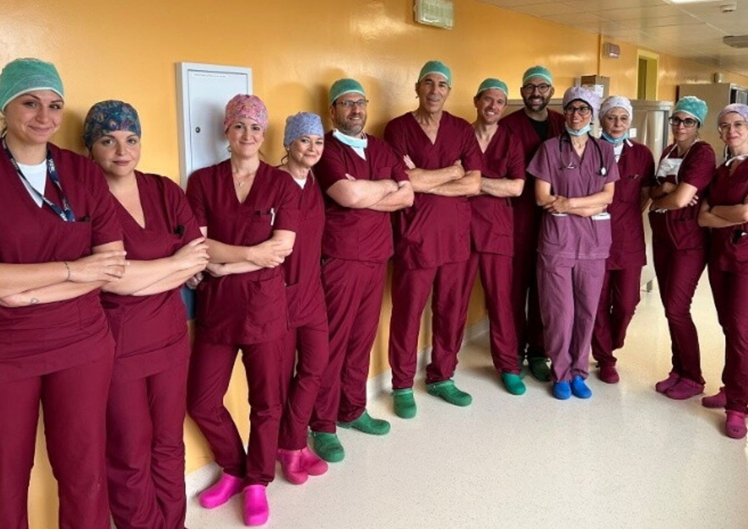 L’equipe della Chirurgia Oncologica Generale  e il team dell’Anestesia e rianimazione  del Centro di riferimento oncologico di Aviano (Pordenone)