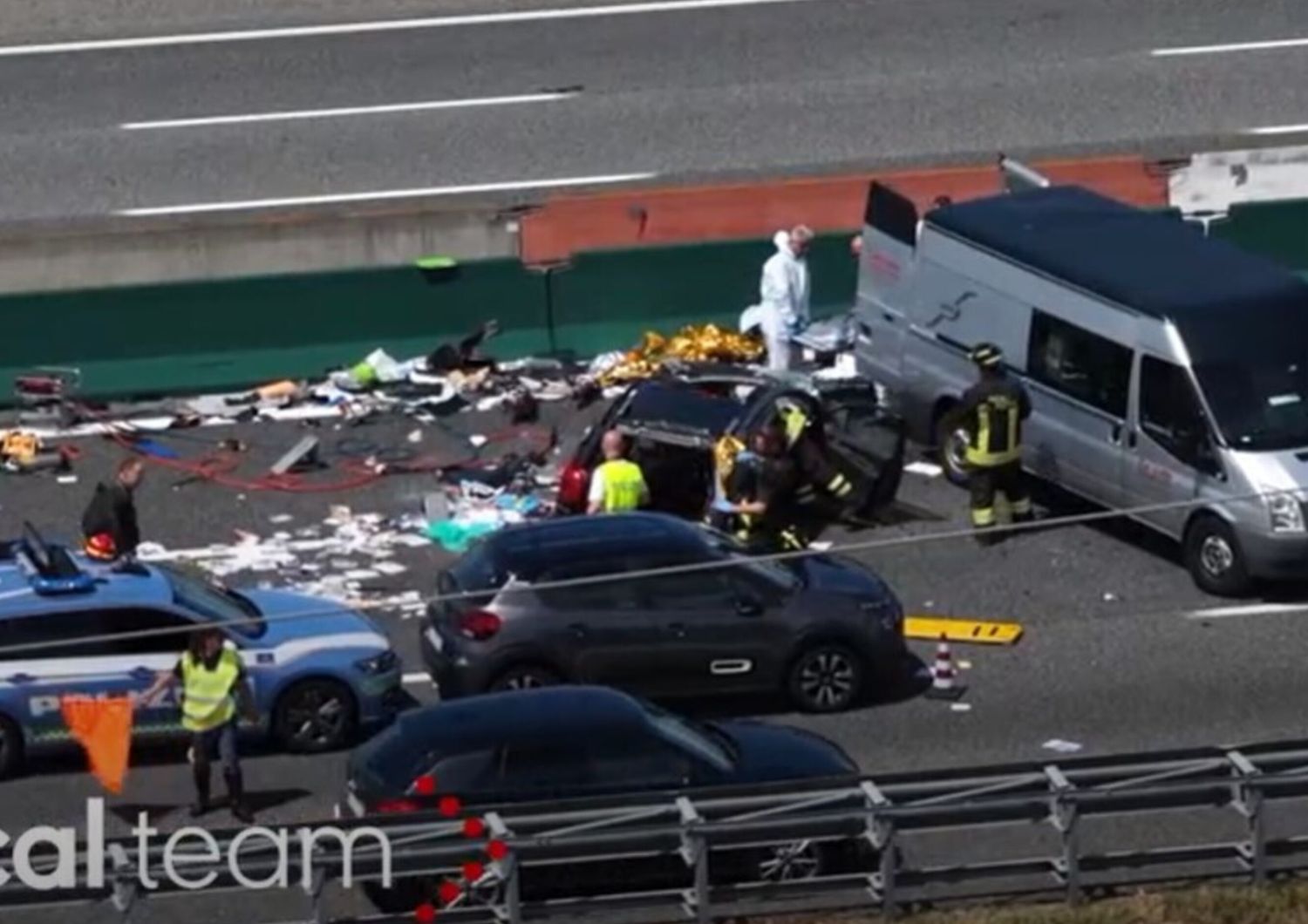 Scontro tra 2 auto sulla Torino-Milano, 4 morti.