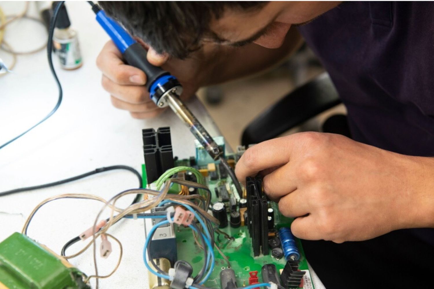 Égypte-Italie: un protocole pour la création de cinq écoles de technologie appliquée dans le domaine de l’énergie