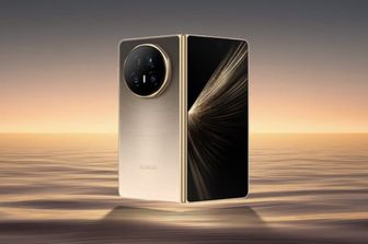 Il Magic V5 di Honor