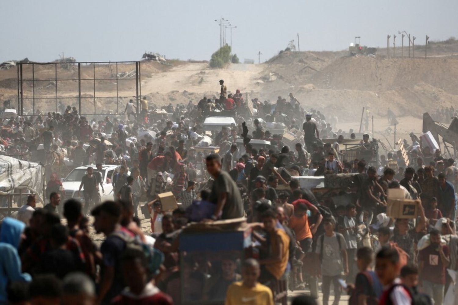 Trump: "Nessuna prova di genocidio a Gaza". Israele avverte Hamas, "è finito il tempo dei negoziati"