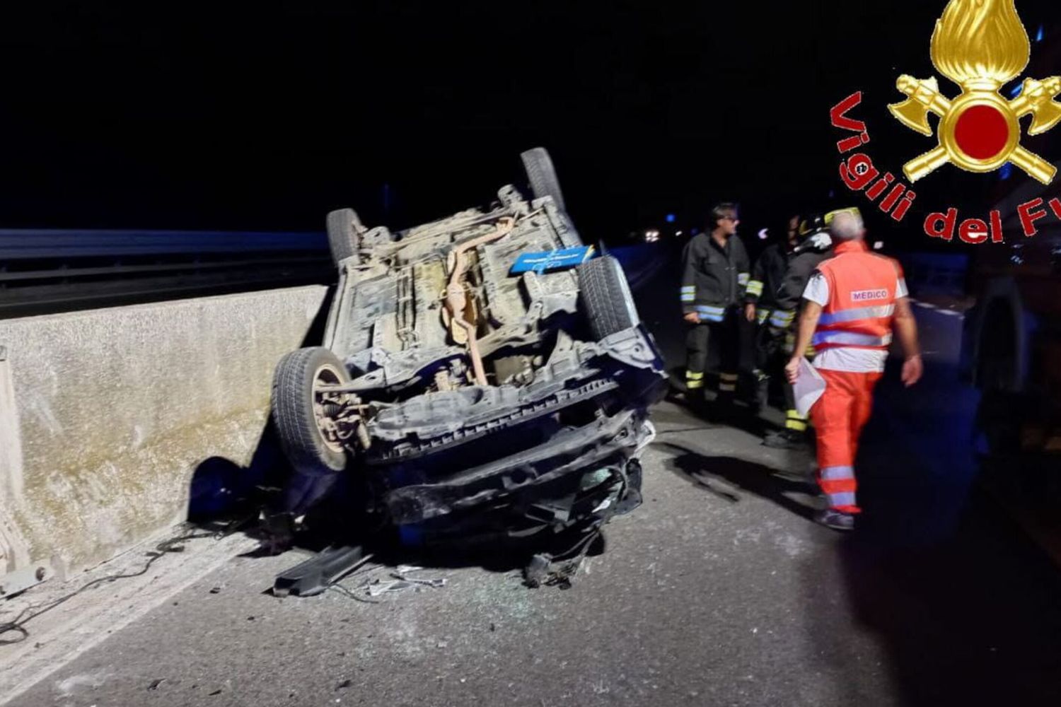 Auto si ribalta nel nord Barese, un morto e due feriti