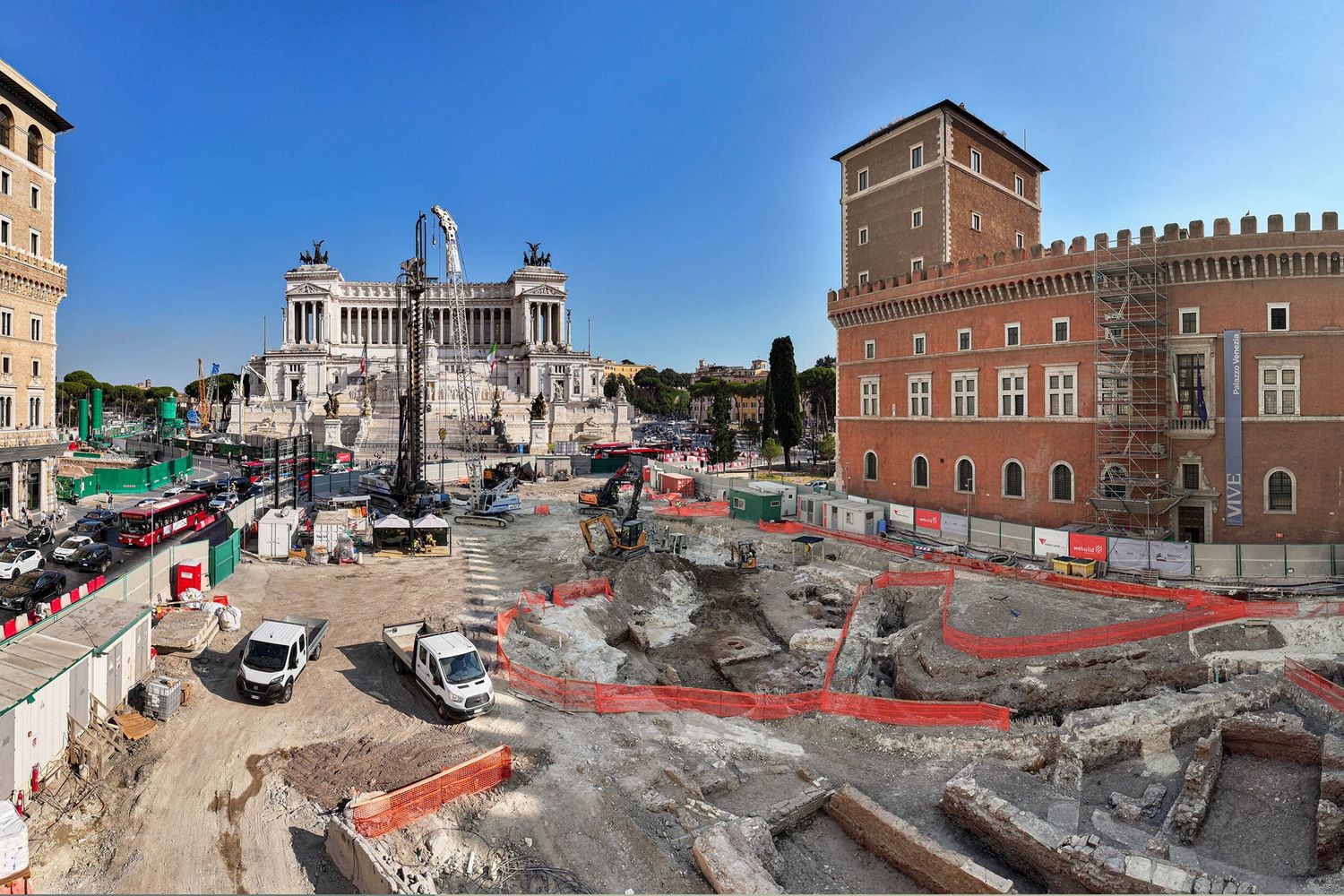 Cantiere  metro C di piazza Venezia, Roma
