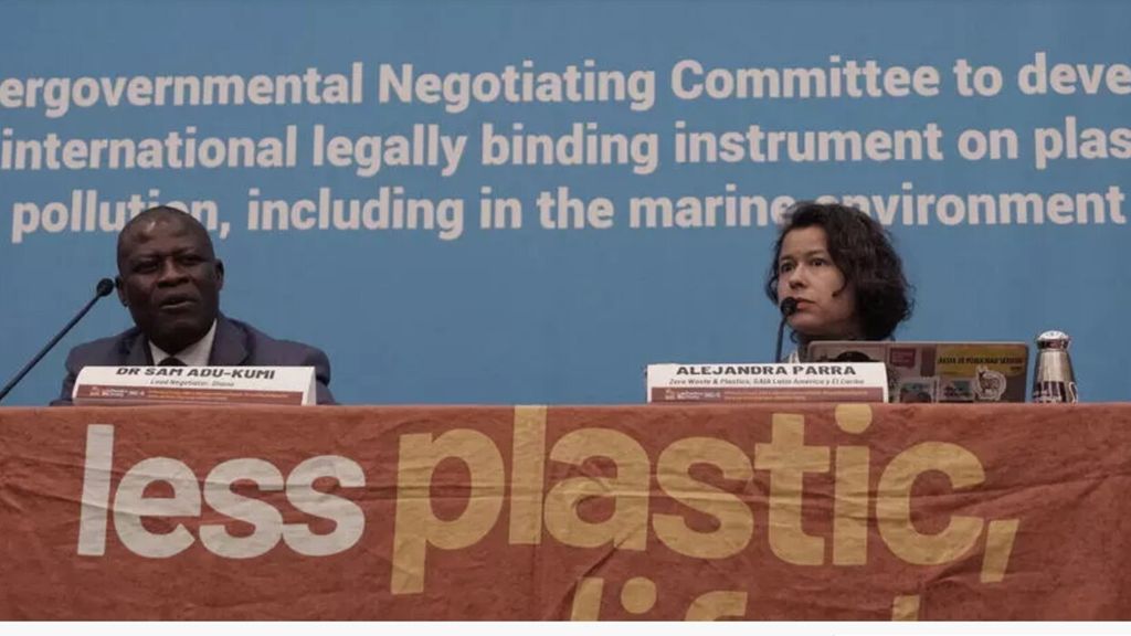 L'Africa chiede impegni più forti contro l'inquinamento da plastica