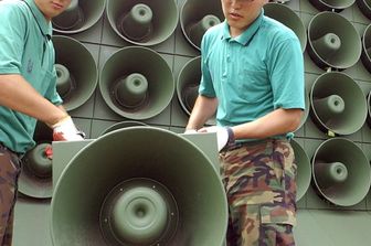 corea-nord-rimuove-altoparlanti