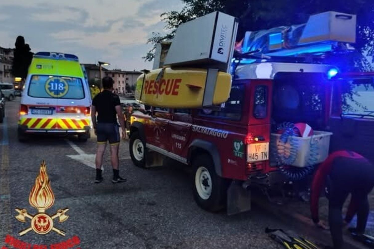 Postino e allenatore di calcio di Rovereto muore nel lago di Garda