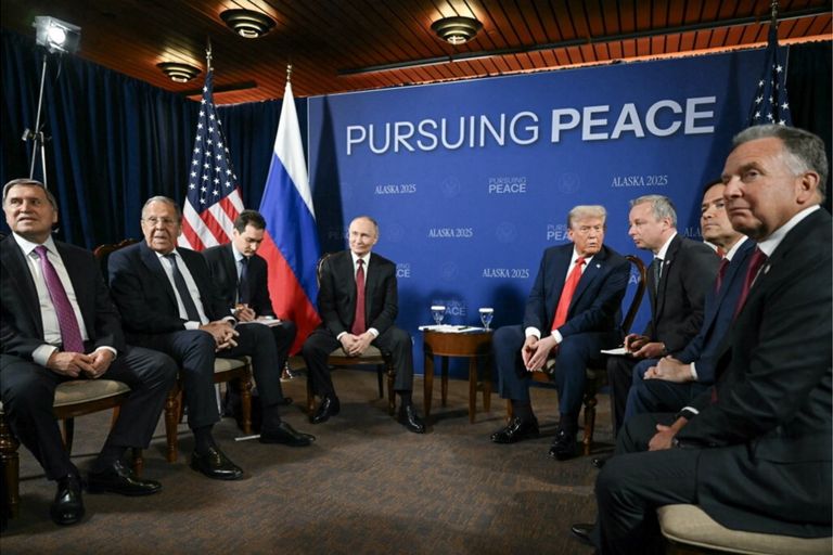 Al via il vertice Putin-Trump
