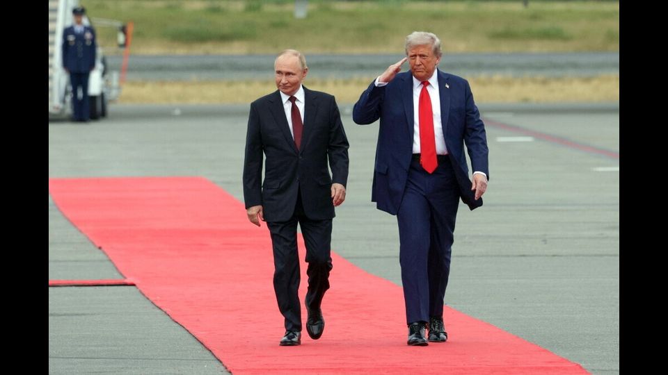 Trump e Putin  al vertice in Alaska