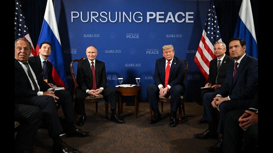 Putin e Trump al vertice in Alaska