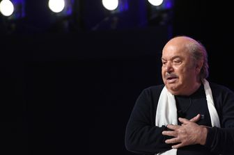 Lino Banfi e la pubblicità di una crema contro i dolori. "Fate attenzione, è una truffa"