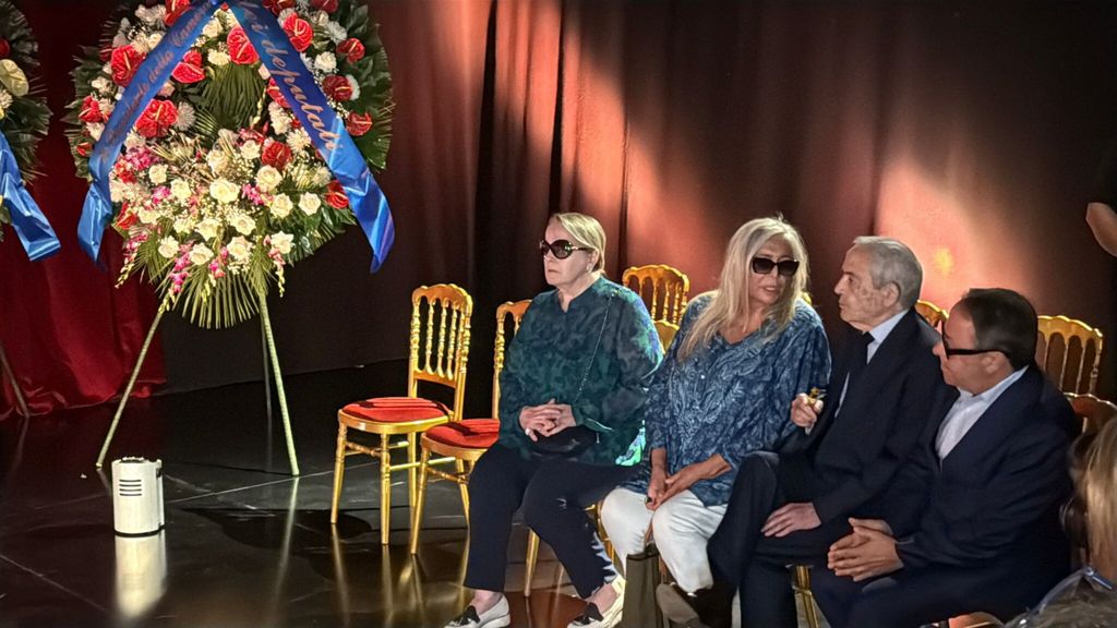 Katia Ricciarelli, Maria Venier e l'avvocato Assumma alla camera ardente di Pippo Baudo