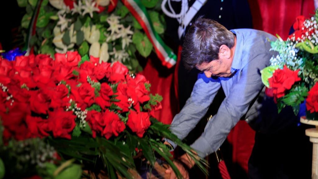 Camera ardente per Pippo Baudo al Teatro delle Vittorie. Nella foto, Gianni Morandi