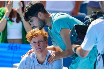 Santopadre: "Il malore di Sinner? Il clima, lo stress e gli impegni fittissimi dettati dal denaro"