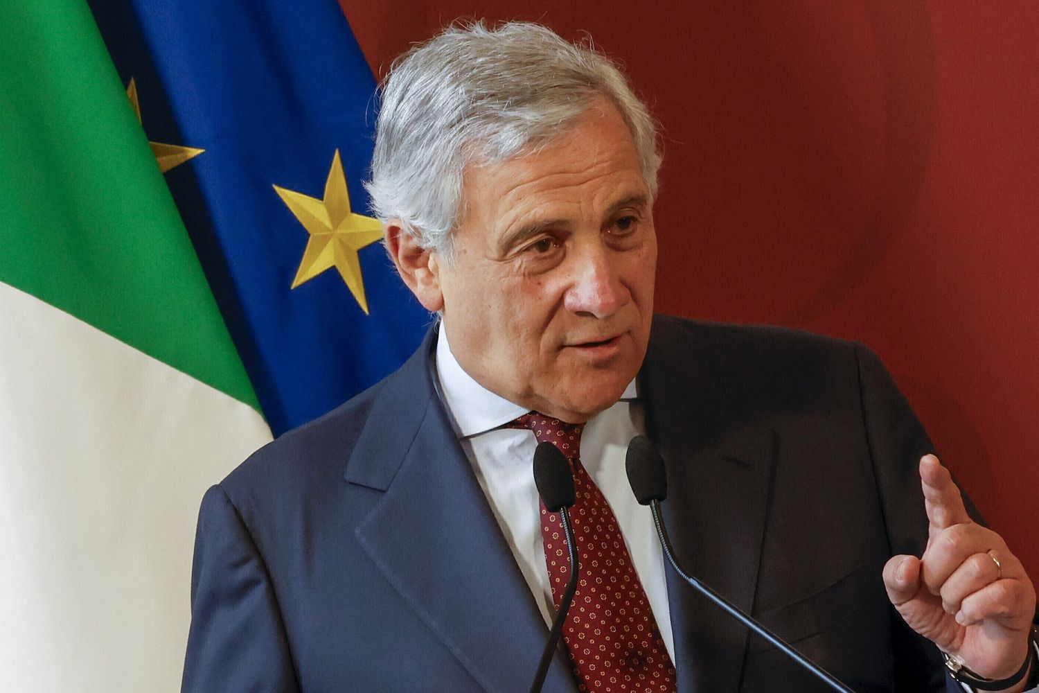 Tajani lancia la "Comunità globale dell'Italofonia"