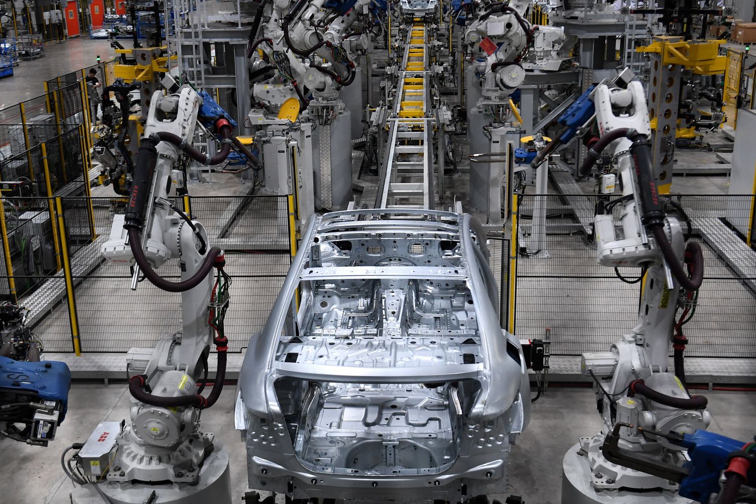 Immatricolazioni auto, industria e montaggio