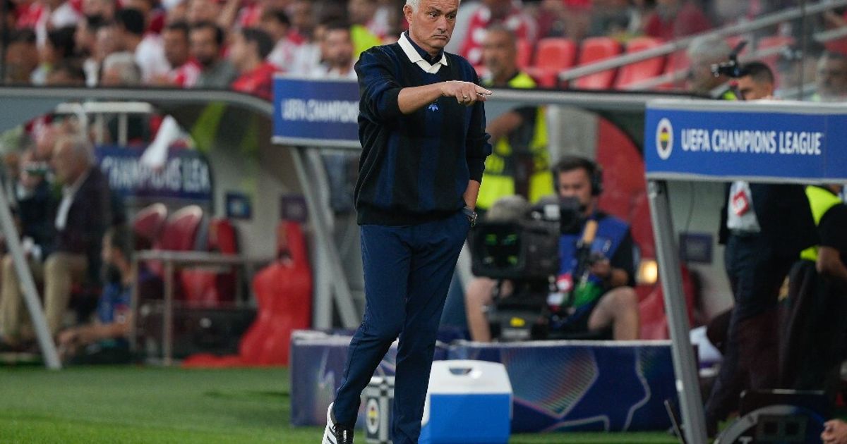 crociate tirate di naso e flop mourinho saluta il bosforo