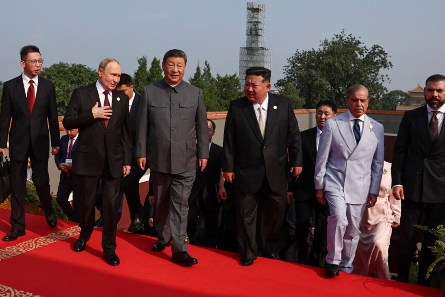 Vladimir Putin , Xi Jinping e Kim Jong Un