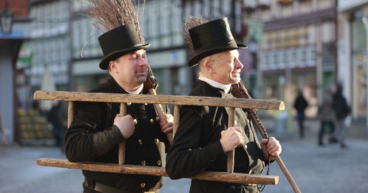 In Piemonte il raduno degli spazzacamini di tutto il mondo