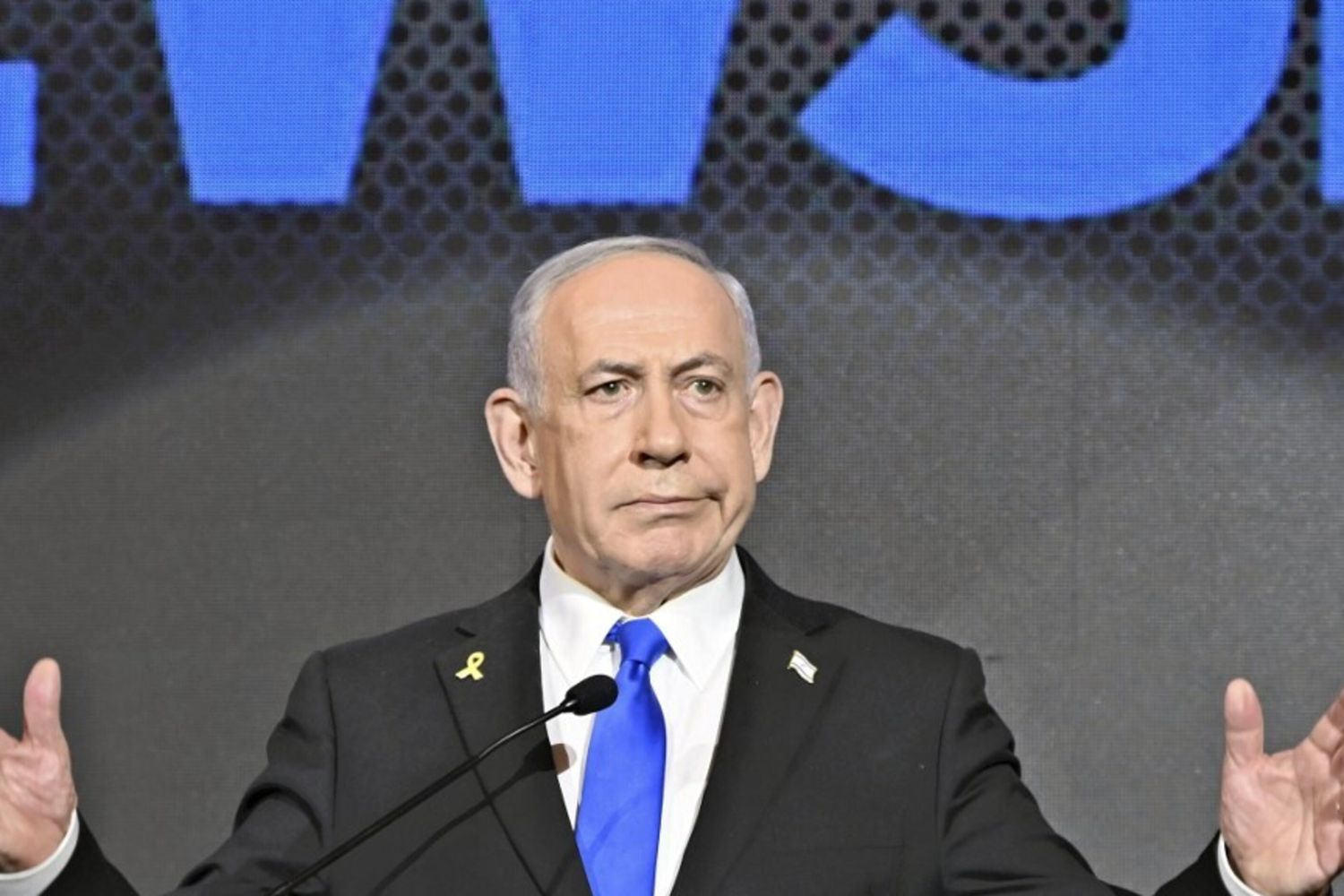 Tregua a Gaza e liberazione degli ostaggi: Hamas pronto "a un accordo globale". Netanyahu: "Una montatura"