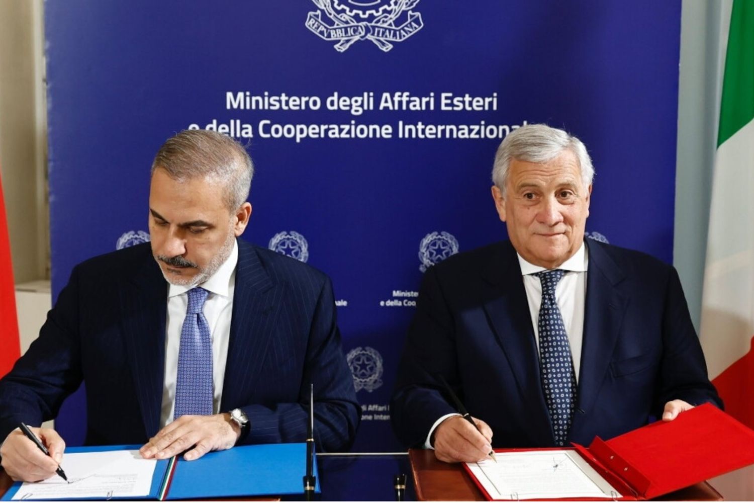 Migranti: Turchia e Italia firmano un nuovo documento operativo per rafforzare la cooperazione