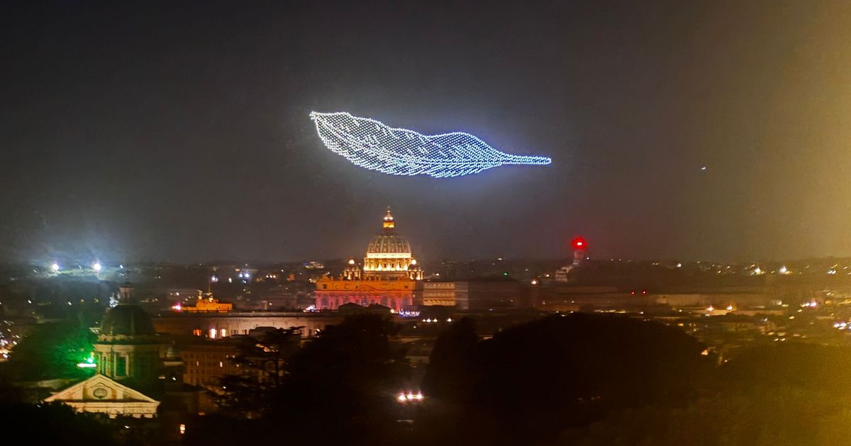 Giubileo, sabato sera lo show di droni e luci a San Pietro. Ecco cosa vedremo [VIDEO]