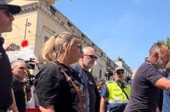 Funerali di Martina Carbonaro, la madre