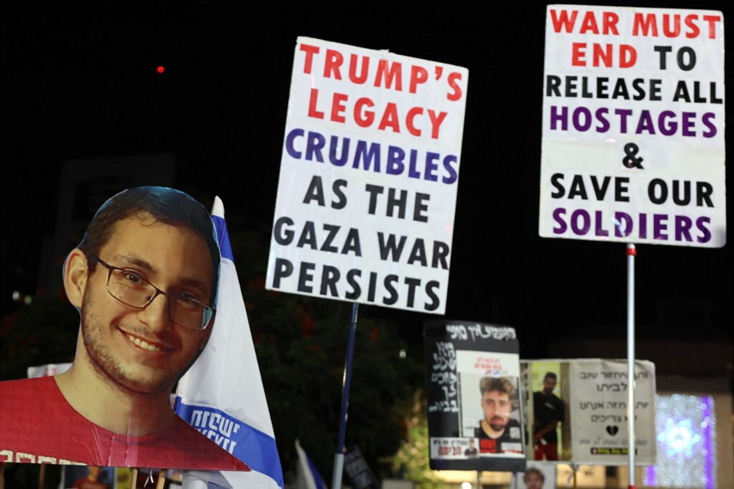 Da oggi il raduno dei familiari degli ostaggi sotto casa di Netanyahu. "Con i raid li ucciderà tutti"