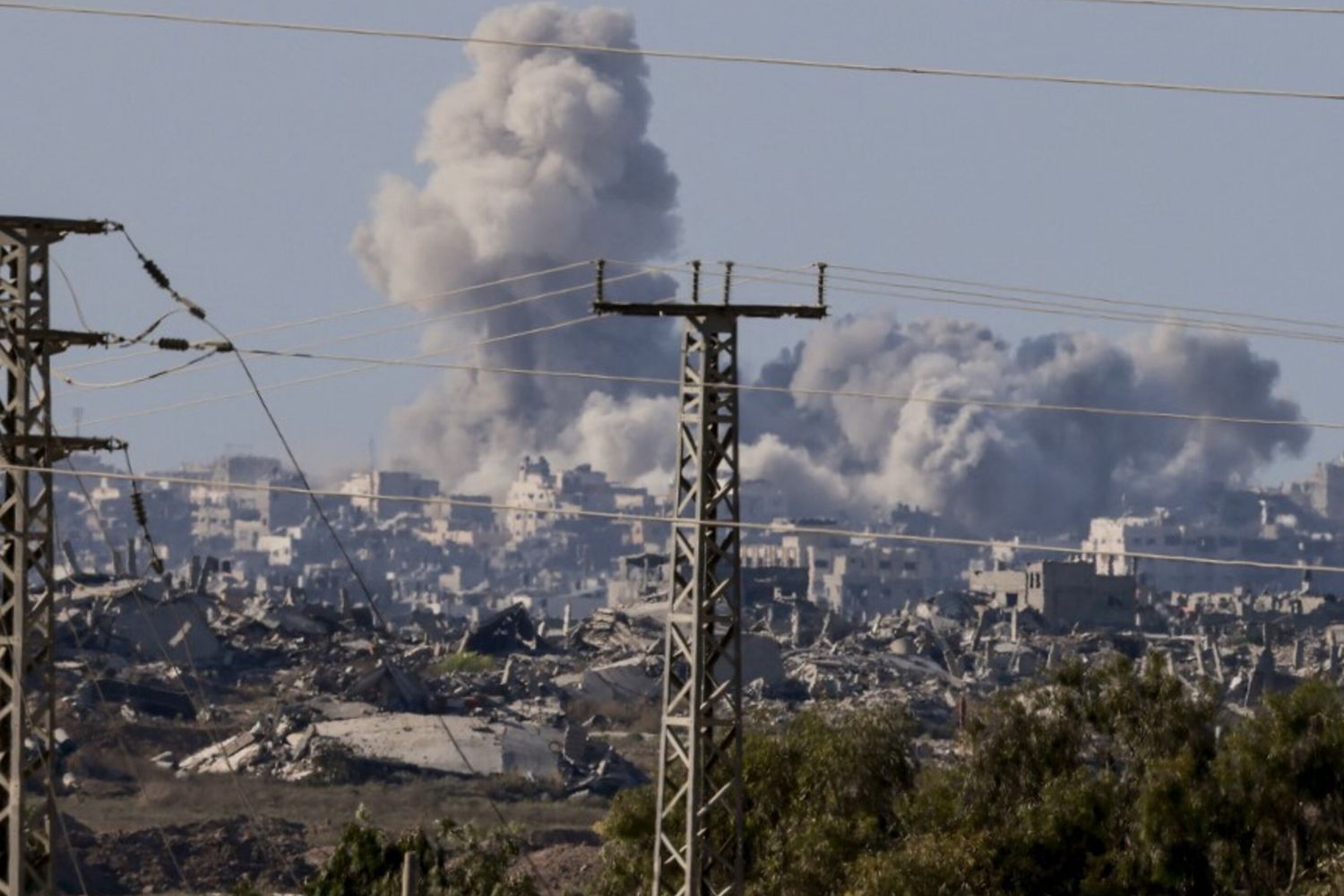 L'Idf avanza a Gaza City. Coro unanime di condanne ma Netanyahu tira dritto
