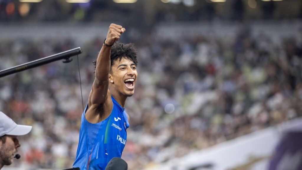 Mattia Furlani campione del mondo nel salto in lungo