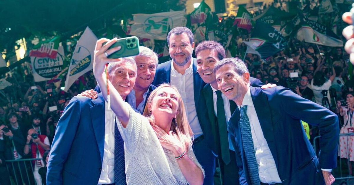 il centrodestra cerca la conferma nelle marche per tirare la volata al veneto e calabria