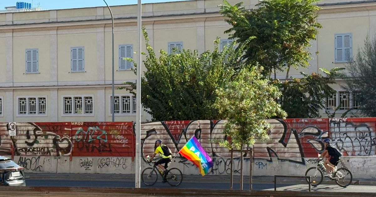 in bici a roma in sostegno della palestina