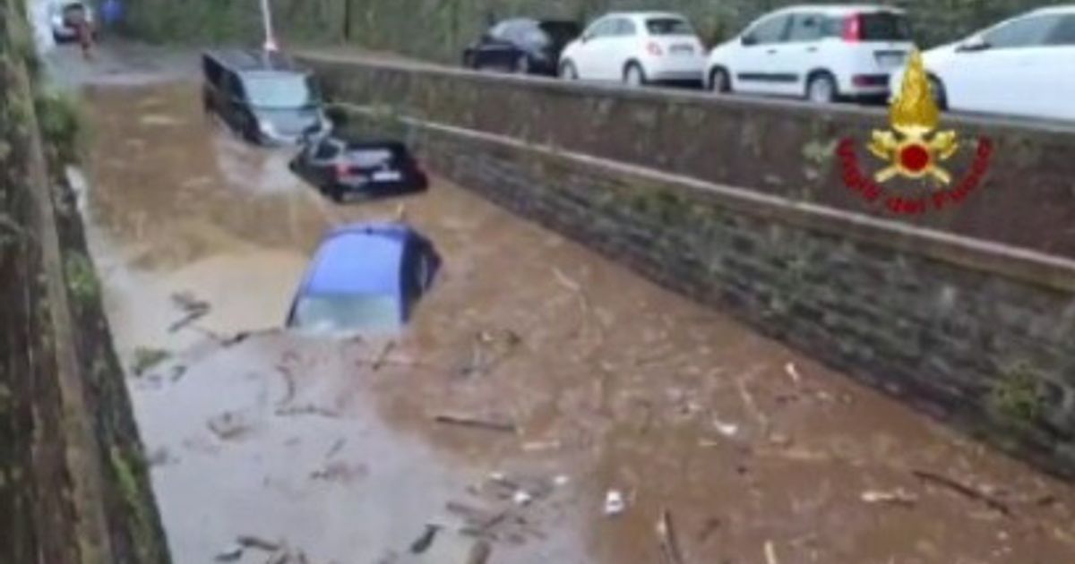 Il maltempo flagella il Nord: esonda il Seveso. Como sott