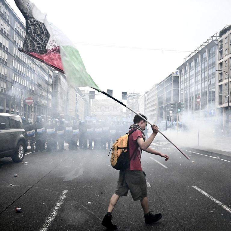 Scontri a Milano pro-Palestina