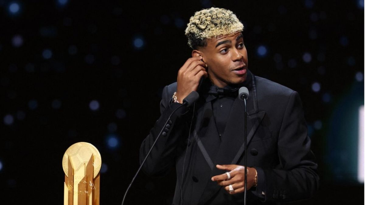 Pallone d'oro a Yamal come giocatore più giovane