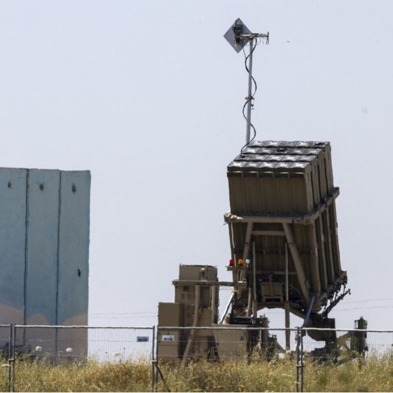 Il sistema di difesa aerea israeliano Iron Dome