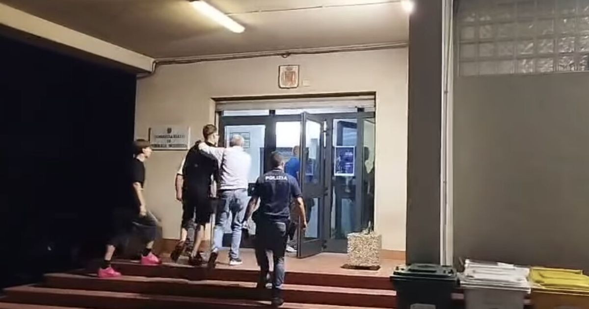Il ragazzo sequestrato nel Ragusano si è presentato in commissariato, sta bene