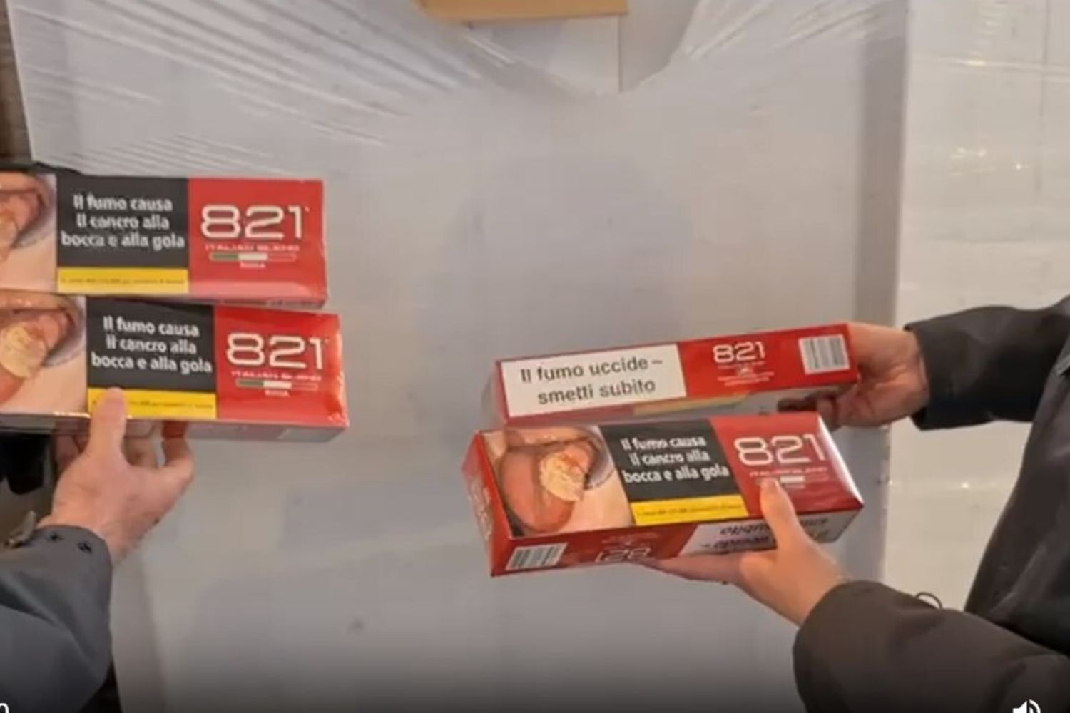 Scoperta fabbrica sigarette di contrabbando Cassino