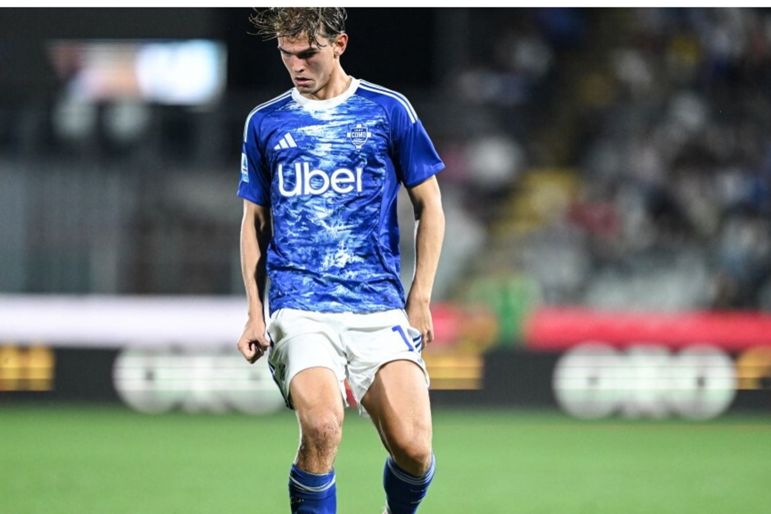 La Cremonese frena il Como (1-1) e resta ancora imbattuta