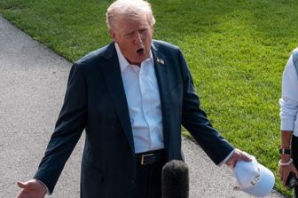 Trump invia la guardia nazionale a Portland. Ecco in quali casi è possibile l'uso della forza