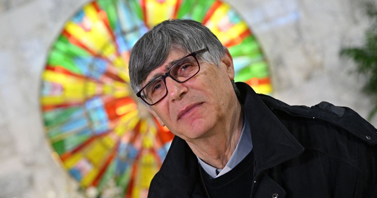Caivano: Proiettile consegnato a don Patriciello durante la Messa