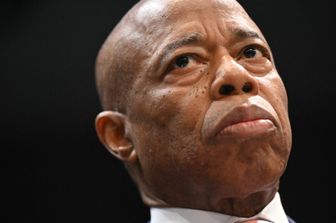 Secondo mandato addio, il sindaco di New York si ritira dalla campagna elettorale