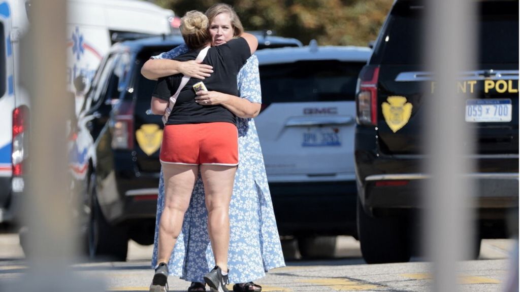Sparatoria in una chiesa nel Michigan: un morto e diversi feriti gravi. Ucciso l'attentatore