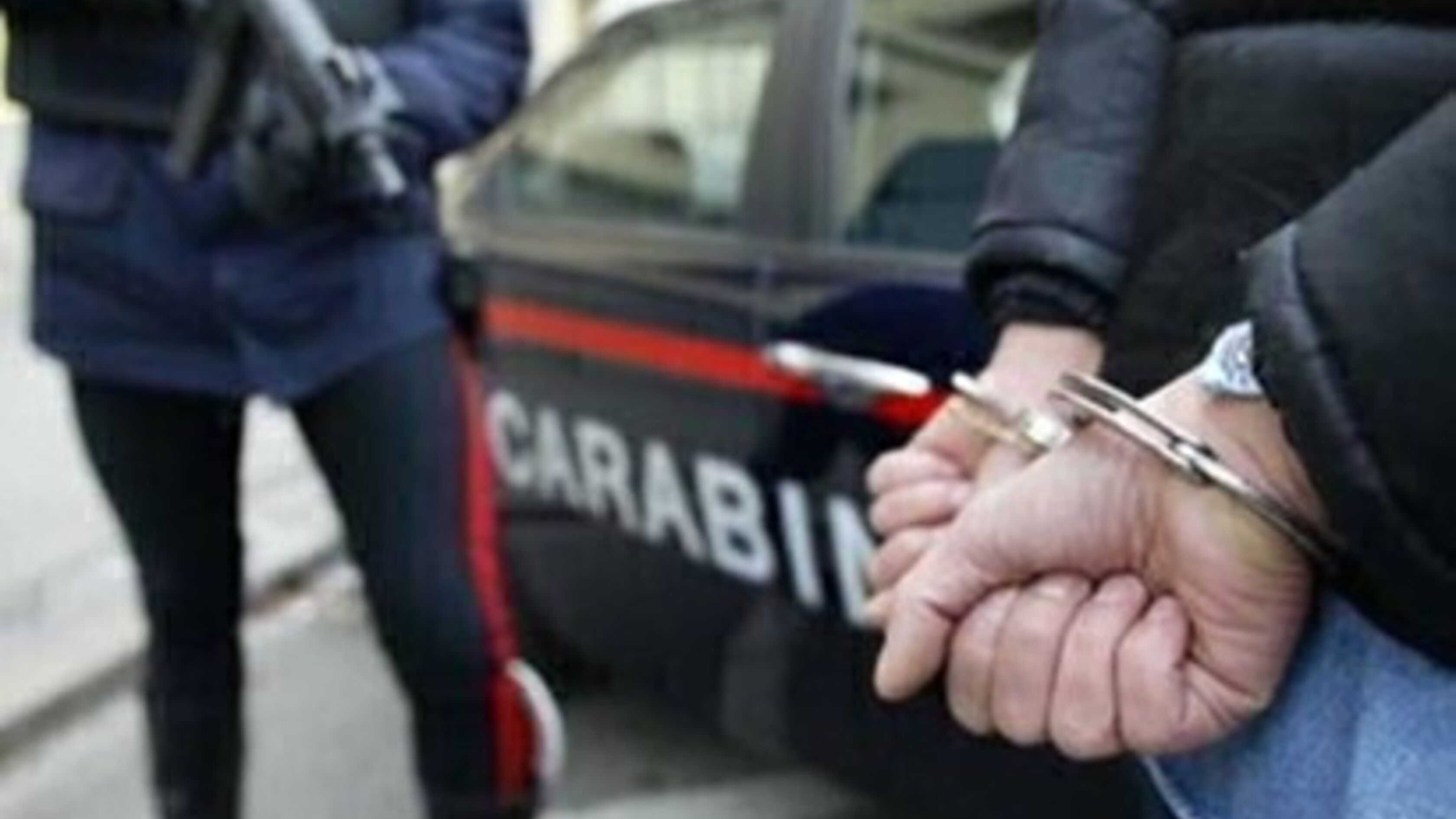 carabinieri arresto manette