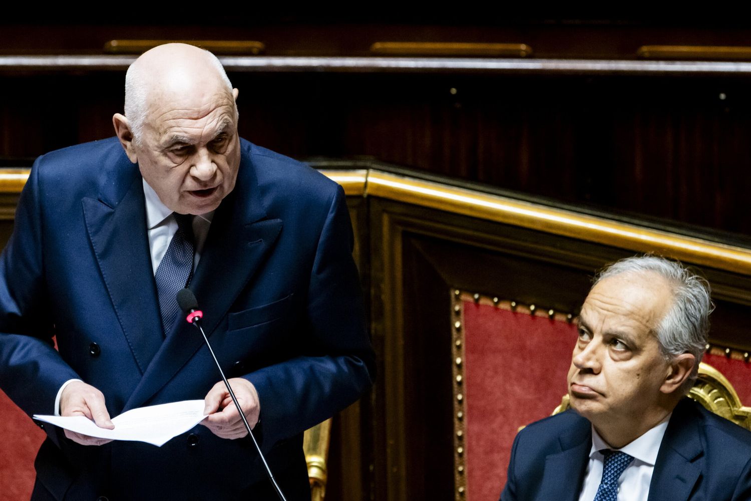 Caso Almasri, la Giunta della Camera dice no al processo per Piantedosi, Nordio e Mantovani