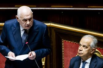 Caso Almasri, la Giunta della Camera dice no al processo per Piantedosi, Nordio e Mantovani